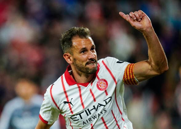 ESP: Girona FC v Real Sociedad. La Liga match 2025-2026, Matchday 36. Cristhian Stuani of Girona FC celebrates the 1-1 during the La Liga match 2025-2026, match day 36 between Girona FC and Real Sociedad played at Montilivi Stadium on May 14, 2026 in Girona, Spain. kpng Copyright: xSergioxRuizx xPRESSINPHOTOx PS_260514_GIR_RSO_2526_030