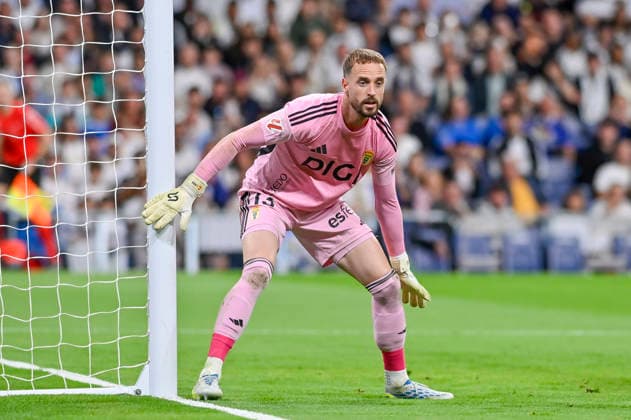 May 14, 2026, Madrid, Madrid, Spain: ESCANDELL AARON of Real Oviedo during the match corresponding to the thirty-six round of the 2025 26 First Division National League Championship between REAL MADRID C.F. Vs REAL OVIEDO, played at the Bernabeu Stadium on May 14, 2026, in Madrid, Spain. REAL MADRID C.F. Vs REAL OVIEDO - First Division National League Championship 2025 26 (05.14.26)  - ZUMAc312 20260514_zsp_c312_032 Copyright: xOscarxManuelxSanchezx