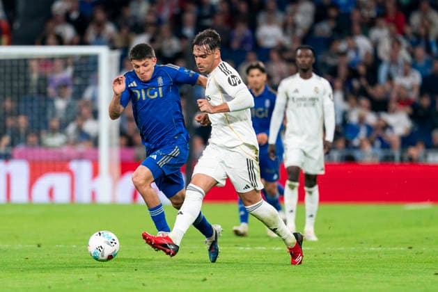 REAL MADRID CF v REAL OVIEDO. LA LIGA 2025 2026. ROUND 36. REAL MADRID CF v REAL OVIEDO. LA LIGA 2025 2026. ROUND 36. Real Madrid CFÂ s Raul Asencio (r) and Real OviedoÂ s Thiago (l) during La Liga match. May 14, 2026 (ALTERPHOTOS Tomas Garrido) MadridSpain  Copyright: xTomasxGarridox