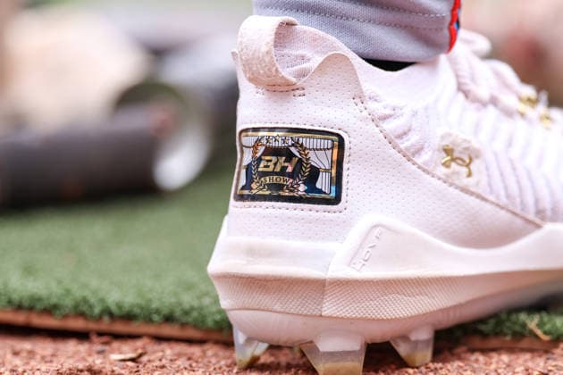 May 14, 2026, Minneapolis, Minnesota, USA: Details on the cleats of Miami Marlins center fielder ESTEURY RUIZ (3) during a MLB, Baseball Herren, USA Baseball game between the Miami Marlins and the Minnesota Twins at Target Field in Minneapolis, Minnesota on May 14th, 2026. ZUMA Press Wire. Minneapolis USA - ZUMAg254 20260514_zsp_g254_083 Copyright: xStevenxGarciax