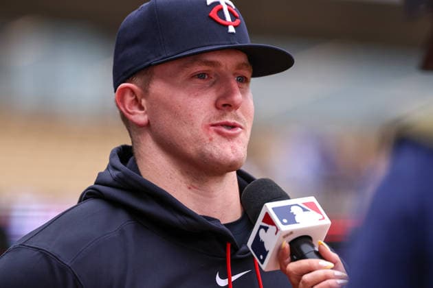 May 14, 2026, Minneapolis, Minnesota, USA: Minnesota Twins starting pitcher ZEBBY MATTHEWS (52) interviews after a MLB, Baseball Herren, USA Baseball game between the Miami Marlins and the Minnesota Twins at Target Field in Minneapolis, Minnesota on May 14th, 2026. ZUMA Press Wire. Minneapolis USA - ZUMAg254 20260514_zsp_g254_081 Copyright: xStevenxGarciax