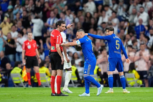 May 14, 2026, Madrid, Madrid, Spain: Santi Cazorla of Real Oviedo enters the field during the Spanish League, LaLiga EA Sports, football match played between Real Madrid and Real Oviedo at Bernabeu stadium on May 14, 2026, in Madrid, Spain. Madrid Spain - ZUMAa181 20260514_zaa_a181_221 Copyright: xDennisxAgyemanx