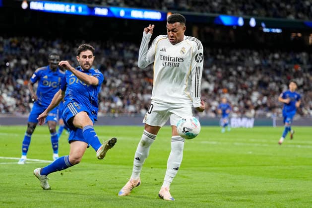 May 14, 2026, Madrid, Madrid, Spain: Lucas Ahijado of Real Oviedo and Kylian Mbappe of Real Madrid CF in action during the Spanish League, LaLiga EA Sports, football match played between Real Madrid and Real Oviedo at Bernabeu stadium on May 14, 2026, in Madrid, Spain. Madrid Spain - ZUMAa181 20260514_zaa_a181_228 Copyright: xOscarxJ.xBarrosox