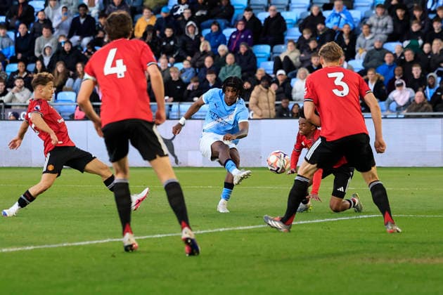 U18 Manchester City v U18 Manchester United, ManU FA Youth Cup Reigan Heskey (11) of Manchester City scores to make it 2-1 during the FA Youth Cup Final match between U18 Manchester City and U18 Manchester United at the Joie Stadium, Manchester, UK on 14 May 2026. Manchester Joie Stadium Gt Manchester UK Editorial use only DataCo restrictions apply See www.football-dataco.com , Copyright: xConorxMolloyx PSI-24255-0060