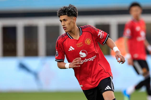 U18 Manchester City v U18 Manchester United, ManU FA Youth Cup JJ Gabriel (10) of Manchester United during the FA Youth Cup Final match between U18 Manchester City and U18 Manchester United at the Joie Stadium, Manchester, UK on 14 May 2026. Manchester Joie Stadium Gt Manchester UK Editorial use only DataCo restrictions apply See www.football-dataco.com , Copyright: xConorxMolloyx PSI-24255-0069
