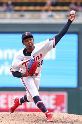 May 14, 2026, Minneapolis, Minnesota, USA: Minnesota Twins pitcher KENDRY ROJAS (60) pitches in the eighth inning during a MLB, Baseball Herren, USA Baseball game between the Miami Marlins and the Minnesota Twins at Target Field in Minneapolis, Minnesota on May 14th, 2026. ZUMA Press Wire. Minneapolis USA - ZUMAg254 20260514_zsp_g254_043 Copyright: xStevenxGarciax