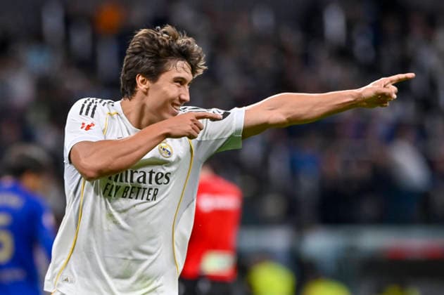 May 14, 2026, Madrid, Madrid, Spain: GONZALO GARCIA of Real Madrid CF Celebrating the first goal of the game, touching his jersey, and thanking his teammates during the match corresponding to the thirty-six round of the 2025 26 First Division National League Championship between REAL MADRID C.F. Vs REAL OVIEDO, played at the Bernabeu Stadium on May 14, 2026, in Madrid, Spain. Madrid Spain - ZUMAc312 20260514_zsp_c312_062 Copyright: xOscarxManuelxSanchezx