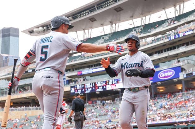 May 14, 2026, Minneapolis, Minnesota, USA: Miami Marlins second baseman XAVIER EDWARDS (9) celebrates scoring on a RBI single hit by Miami Marlins shortstop OTTO LOPEZ (6) (not pictured) during a MLB, Baseball Herren, USA Baseball game between the Miami Marlins and the Minnesota Twins at Target Field in Minneapolis, Minnesota on May 14th, 2026. ZUMA Press Wire. Minneapolis USA - ZUMAg254 20260514_zsp_g254_002 Copyright: xStevenxGarciax