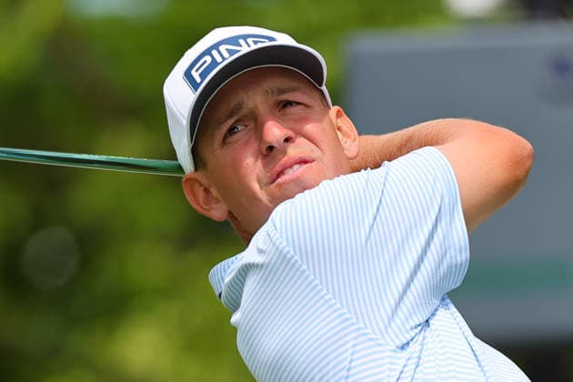 NEWTON SQUARE, PA - MAY 14: Sam Stevens of the United States tees off at the tenth tee during round 1 of the 2026 PGA, Golf Herren Championship on May 14, 2026 at Aronimink Golf Club in Newtown Square, Pennsylvania. (Photo by Rich Graessle Icon Sportswire) GOLF: MAY 14 PGA PGA Championship EDITORIAL USE ONLY Icon260514255851