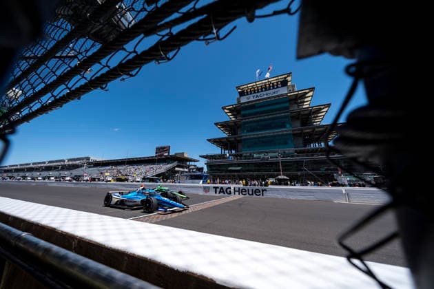 May 14, 2026, Speedway, In, USA: NTT IndyCar, Indy Car, IRL, USA SERIES driver, RINUS VEEKAY (76) (NLD) of Hoofddorp, Netherlands, crosses the yard of bricks during a practice session for the Indianapolis 500 race at the Indianapolis Motor Speedway in SPEEDWAY IN. NTT INDYCAR SERIES: May 14, 2026: Indianapolis 500: Rinus VeeKay  - ZUMAa161 20260514_aaa_a161_002 Copyright: xWalterxG.xArcexSr.x
