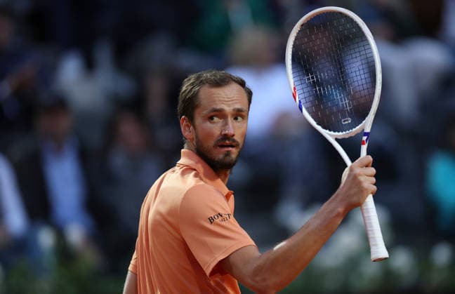 (260515) -- ROME, May 15, 2026 -- Daniil Medvedev of Russia celebrates a point during the men s singles quarterfinal match between Martin Landaluce of Spain and Daniil Medvedev of Russia at the ATP, Tennis Herren Italian Open in Rome, Italy, May 14, 2026. ) (SP)ITALY-ROME-TENNIS-ATP-MARTIN LANDALUCE VS DANIIL MEDVEDEV LixJing 