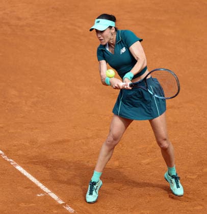 (260515) -- ROME, May 15, 2026 -- Sorana Cirstea of Romania hits a return during the women s singles semi final match between Coco Gauff of the United States and Sorana Cirstea of Romania at the WTA, Tennis Damen Italian Open in Rome, Italy, May 14, 2026. ) (SP)ITALY-ROME-TENNIS-WTA-ITALIAN OPEN-WOMEN S SINGLES-COCO GAUFF VS SORANA CIRSTEA LixJing 