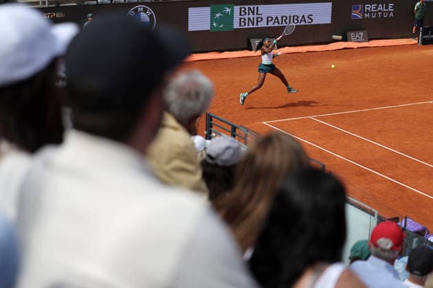 (260515) -- ROME, May 15, 2026 -- Coco Gauff of the United States hits a return druing the women s singles semi final match between Coco Gauff of the United States and Sorana Cirstea of Romania at the WTA, Tennis Damen Italian Open in Rome, Italy, May 14, 2026. ) (SP)ITALY-ROME-TENNIS-WTA-ITALIAN OPEN-WOMEN S SINGLES-COCO GAUFF VS SORANA CIRSTEA LixJing 