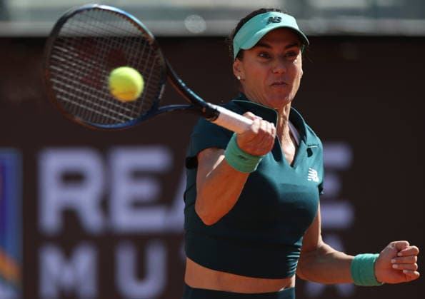 (260515) -- ROME, May 15, 2026 -- Sorana Cirstea of Romania hits a return during the women s singles semi final match between Coco Gauff of the United States and Sorana Cirstea of Romania at the WTA, Tennis Damen Italian Open in Rome, Italy, May 14, 2026. ) (SP)ITALY-ROME-TENNIS-WTA-ITALIAN OPEN-WOMEN S SINGLES-COCO GAUFF VS SORANA CIRSTEA LixJing 