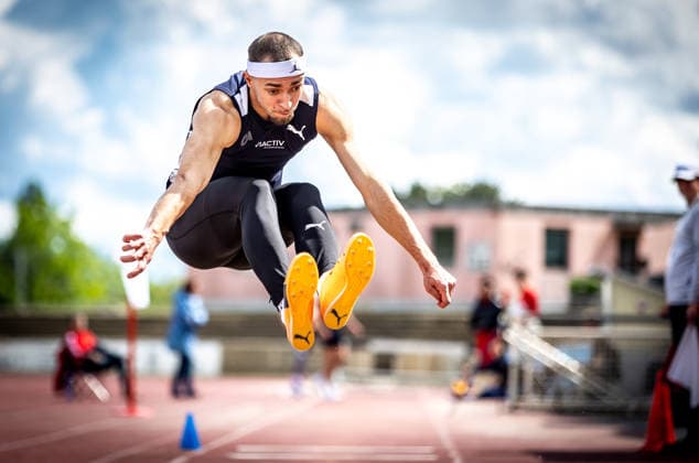7 Wiesbadener Sprungmeeting WI JUMP Wiesbaden, 14 05 2026 Milan Klosowski Cologne Athletics in triple jump 7 Wiesbadener Sprungmeeting WI JUMP on 14 05 2026 at Helmut Schön Sportpark in Wiesbaden Hessen Copyright: xBEAUTIFULxSPORTS R.xSchmittx