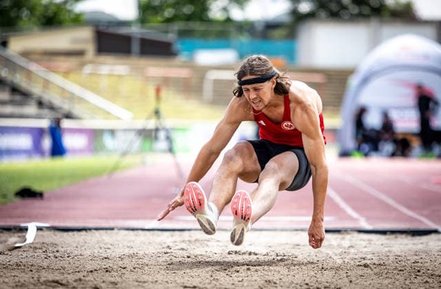 7 Wiesbadener Sprungmeeting WI JUMP Wiesbaden, 14 05 2026 Julian Holuschek Eintracht Frankfurt e V in the long jump 7 Wiesbadener Sprungmeeting WI JUMP on 14 05 2026 at the Helmut Schön Sportpark in Wiesbaden Hessen Copyright: xBEAUTIFULxSPORTS R.xSchmittx