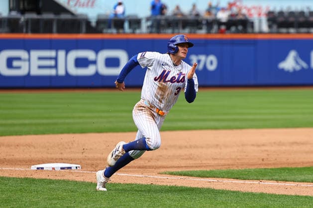 MLB, Baseball Herren, USA Tigers Vs. Mets New York Mets player Carson Benge 3 rounds third base during the fifth inning of a baseball game against the Detroit Tigers at Citi Field in Flushing, New York, on May 14, 2026. Flushing N.Y. United States  Copyright: xGordonxDonovanx originalFilename:donovan-mlbtiger260514_npNzE.jpg