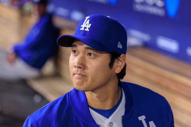 May 14, 2026, Los Angeles, California, USA: Shohei Ohtani 17 of the Los Angeles Dodgers roams the dugout after being rested in a regular season MLB, Baseball Herren, USA game against the San Francisco Giants on Thursday May 14, 2026 at Dodger Stadium in Los Angeles, California. Dodgers defeat Giants, 5-2. JAVIER ROJAS PI Los Angeles USA - ZUMAp124 20260514_zaa_p124_019 Copyright: xJavierxRojasx