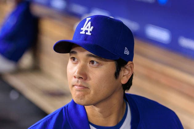 May 14, 2026, Los Angeles, California, USA: Shohei Ohtani 17 of the Los Angeles Dodgers roams the dugout after being rested in a regular season MLB, Baseball Herren, USA game against the San Francisco Giants on Thursday May 14, 2026 at Dodger Stadium in Los Angeles, California. Dodgers defeat Giants, 5-2. JAVIER ROJAS PI Los Angeles USA - ZUMAp124 20260514_zaa_p124_020 Copyright: xJavierxRojasx