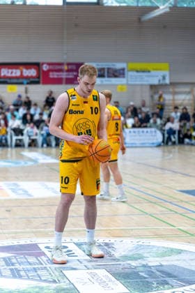 Lukas Werner Zerner Bozic Estriche Knights Kirchheim, 10 GER, Bozic Estriche Knights Kirchheim vs BG Goettingen, BARMER 2 Basketball Bundesliga, Playoffs Game 4, Season 2025 2026, 14 05 2026 GER, Bozic Estriche Knights Kirchheim vs BG Goettingen, BARMER 2 Basketball Bundesliga, Playoffs Game 4, Season 2025 2026, 14 05 2026 Goeppingen Copyright: xEibner-Pressefoto NinaxSanderx EP_NSR