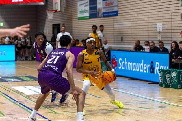 Zach Jackson BG Goettingen, 21 Phillip Montreal Russell Bozic Estriche Knights Kirchheim, 01 GER, Bozic Estriche Knights Kirchheim vs BG Goettingen, BARMER 2 Basketball Bundesliga, Playoffs Game 4, Season 2025 2026, 14 05 2026 GER, Bozic Estriche Knights Kirchheim vs BG Goettingen, BARMER 2 Basketball Bundesliga, Playoffs Game 4, Season 2025 2026, 14 05 2026 Goeppingen Copyright: xEibner-Pressefoto NinaxSanderx EP_NSR