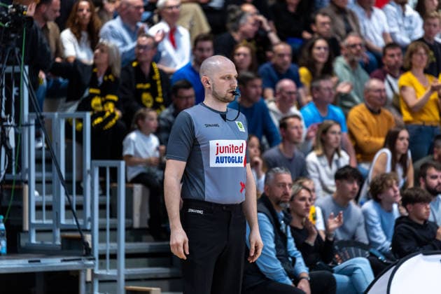 Nicolai Bohn Referee GER, Bozic Estriche Knights Kirchheim vs BG Goettingen, BARMER 2 Basketball Bundesliga, Playoffs Game 4, Season 2025 2026, 14 05 2026 GER, Bozic Estriche Knights Kirchheim vs BG Goettingen, BARMER 2 Basketball Bundesliga, Playoffs Game 4, Season 2025 2026, 14 05 2026 Goeppingen Copyright: xEibner-Pressefoto NinaxSanderx EP_NSR