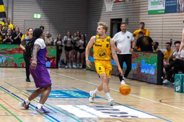 Jordan Sears BG Goettingen, 03 Lucas Mayer Bozic Estriche Knights Kirchheim, 08 GER, Bozic Estriche Knights Kirchheim vs BG Goettingen, BARMER 2 Basketball Bundesliga, Playoffs Game 4, Season 2025 2026, 14 05 2026 GER, Bozic Estriche Knights Kirchheim vs BG Goettingen, BARMER 2 Basketball Bundesliga, Playoffs Game 4, Season 2025 2026, 14 05 2026 Goeppingen Copyright: xEibner-Pressefoto NinaxSanderx EP_NSR
