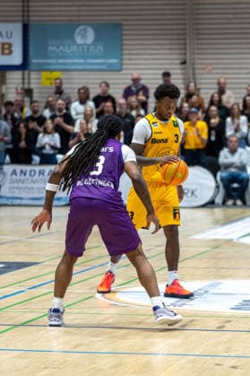 Jordan Sears BG Goettingen, 03 Charles Tyorne Harris Jr Bozic Estriche Knights Kirchheim, 03 GER, Bozic Estriche Knights Kirchheim vs BG Goettingen, BARMER 2 Basketball Bundesliga, Playoffs Game 4, Season 2025 2026, 14 05 2026 GER, Bozic Estriche Knights Kirchheim vs BG Goettingen, BARMER 2 Basketball Bundesliga, Playoffs Game 4, Season 2025 2026, 14 05 2026 Goeppingen Copyright: xEibner-Pressefoto NinaxSanderx EP_NSR