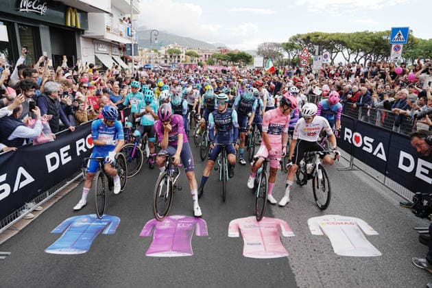 Start the race during Stage 7 of the Giro d™Italia, from Formia to Blockhaus, Italy, Friday, May 15, 2026.  Copyright: xGianMattiaxD™Alberto LaPressex