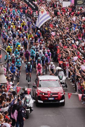 Riders at the start during Stage 7 of the Giro d™Italia from Formia to Blockhaus, Italy. Friday May 15, 2026.  Copyright: xMassimoxPaolonex xLaPressex