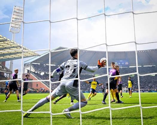Royale Union Saint-Gilloise v RSC Anderlecht - Belgian Croky Cup Final BRUSSELS, BELGIUM - MAY 14 : Mac Allister Kevin defender of Royale Union Saint-Gilloise scoring the 1-0 goal against Coosemans Colin goalkeeper of RSC Anderlecht during the Belgian Croky Cup final match between Royale Union Saint-Gilloise and RSC Anderlecht on May 14, 2026 in Brussels, Belgium, 14 05 2026  Copyright: xTomasxSiskx