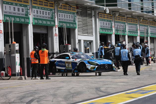 Nürburg, Germany 14 17 May 2026 ADAC Ravenol 24h Race Nürburgring 2026 Friday Qualifying Pitlane Pitlane In the picture 47 KCMG Mercedes AMG GT3 Nirei Fukuzumi JPN, Naoya Gamou JPN, Jesse Krohn FIN, David Pittard GBR Nürburgring Rheinland Pfalz Copyright: xFotostandx xFabianxWernerx