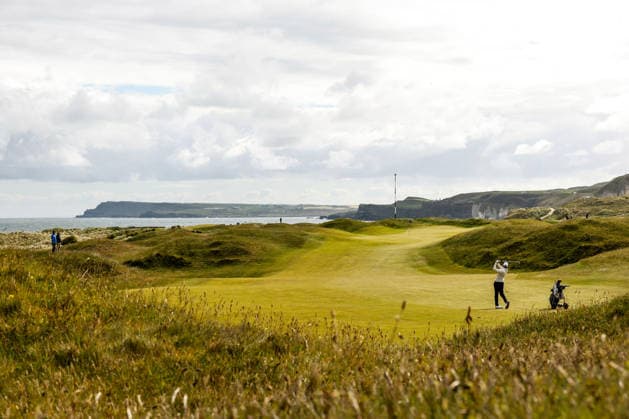 REPRO FREE *PRESS RELEASE NO REPRODUCTION FEE* EDITORIAL USE ONLY North of Ireland Men s Amateur Open, Royal Portrush Golf Club, Portrush 15 5 2026 Dylan Keating takes a shot on the 10th hole Dylan Keating takes a shot on the 10th hole 15 5 2026  Copyright: x INPHO NickxElliottx NE1L7705