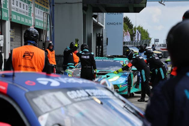 Nürburg, Germany 14 17 May 2026 ADAC Ravenol 24h Race Nürburgring 2026 Friday Qualifying Pitlane Pitlane In the picture 7 Franz Konrad Lamborghini Huracan GT3 EVO2 Patricija Stalidzane LAT, Maximilian Paul GER, Christian Engelhart GER, Pavel Lefterov BUL Nürburgring Rhineland-Palatinate Copyright: xFotostandx xFabianxWernerx