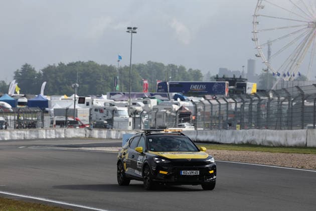 Nürburg, Germany 14 17 May 2026 ADAC Ravenol 24h Race Nürburgring 2026 Friday Touring Car Legends Race 1 In the picture Intervention Car, Safety Car, Medical Car, Crash Nürburgring Rhineland Palatinate Copyright: xFotostandx xFabianxWernerx