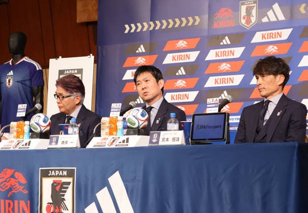 May 15, 2026, Tokyo, Japan - Japan s football national team, Nationalteam head coach Hajime Moriyasu, accompanied by Japan Football Association (JFA) president Tsuneyasu Miyamoto (R) and JFA technical director Masakuni Yamamoto (L), announces his 26-member World Cup squad at a press conference, PK, Pressekonferenz in Tokyo on Friday, May 15, 2026. FIFA World Cup, WM, Weltmeisterschaft, Fussball 2026 will be held from June 11 through July 19 in Canada, Mexico and the United States. (photo by Yoshio Tsunoda AFLO) Noxthirdxpartyxsales aflo_330475191