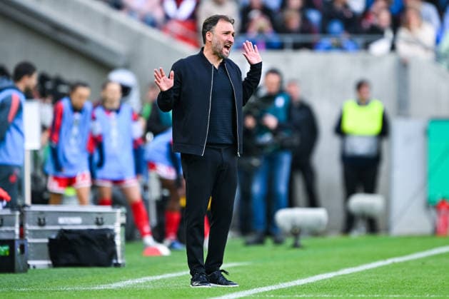 Jose Barcala FC Bayern Muenchen, Head Coach reacts at the sideline GER, Women, DFB Pokal Final, VfL Wolfsburg vs FC Bayern München, 14 05 2025 DFB REGULATIONS PROHIBIT ANY USE OF PHOTOGRAPHS as IMAGE SEQUENCES and or QUASI VIDEO Women, DFB Pokal Final, VfL Wolfsburg vs FC Bayern München Köln Copyright: xEibner-Pressefoto FlorianxWiegandx EP_FWD