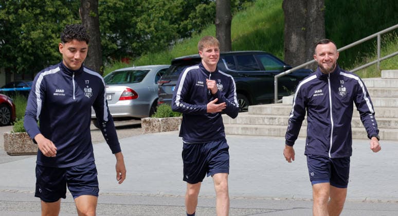 Training CFC 15 05 2026, Chemnitz, Sportforum, Sport, Football, Regionalliga Nordost 2025 2026, CFC, Training The CFC team meets for the last training session in the 2025 26 season before the match against BFC Dynamo vl Anton Rücker, Johannis Pistol and Artur Mergel Chemnitz Saxony BRD