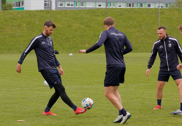 Training CFC 15 05 2026, Chemnitz, Sportforum, Sport, Football, Regionalliga Nordost 2025 2026, CFC, Training The CFC team meets for the last training session of the 2025 26 season before the match against BFC Dynamo Dejan Bozic on the ball right Artur Mergel Chemnitz Saxony FRG