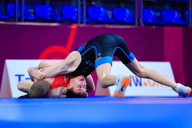 U17 Wrestling European Championships 48kg FS Bogdan Sapojnic GER df Ivan Astreika BLR Copyright: xKostadinxAndonov xUnitedxWorldxWrestlingx Kostadin Andonov United World Wrestling
