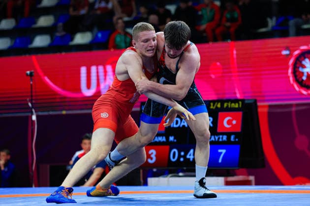 U17 Wrestling European Championships 80kg FS Emirhan Cayir TUR df Maxim Gaslama MDA Copyright: xKostadinxAndonov xUnitedxWorldxWrestlingx Kostadin Andonov United World Wrestling