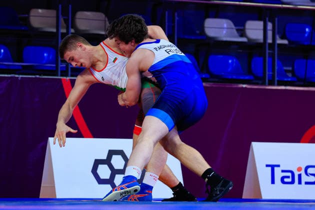 U17 Wrestling European Championships 80kg FS Radzhab Radzhabov RUS df Albert Nezhdet Shukri BUL Copyright: xKostadinxAndonov xUnitedxWorldxWrestlingx Kostadin Andonov United World Wrestling