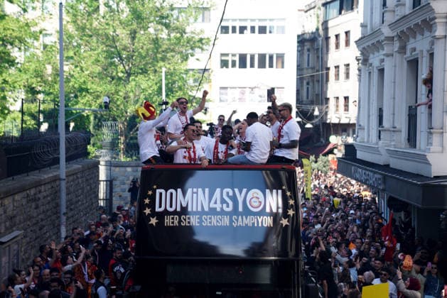 May 15, 2026, Beyoglu, Istanbul, Turkey: Galatasaray players on the bus parade as they celebrate winning Super Lig in Istanbul on May 15, 2026. Galatasaray Trophy Ceremony  - ZUMAu194 20260515_zip_u194_007 Copyright: xTolgaxUluturkx