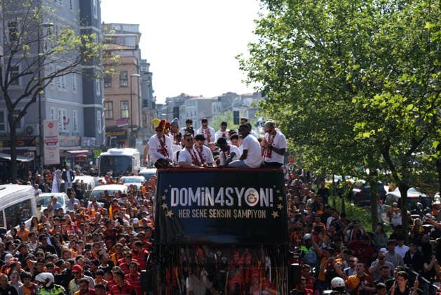 May 15, 2026, Beyoglu, Istanbul, Turkey: Galatasaray players on the bus parade as they celebrate winning Super Lig in Istanbul on May 15, 2026. Galatasaray Trophy Ceremony  - ZUMAu194 20260515_zip_u194_009 Copyright: xTolgaxUluturkx