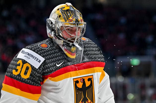 ZURICH, SWITZERLAND MAY 15 goalkeeper Philipp Grubauer of Germany focus during the 2026 IIHF Ice Hockey World Championship Switzerland game between Finland and Germany at Swiss Life Arena on May 15, 2026 in Zurich, Zurich Zurich Swiss Life Arena Zurich Switzerland Copyright: xJustPictures.ch AndreaxBrancax jp-en-EuSpIm-JP7_ANB_Fin_Ger_15052026_7992