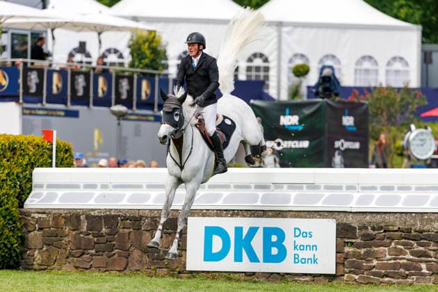 HAMBURG Al Shira aa 95 German Jumping and Dressage DERBY 2026, HAMBURG Al Shira aa 95 German Jumping and Dressage DERBY 2026 WILLIAMS Guy GBR , Crumbgraft Al Shira aa Derby Tour Dreame presents CSI4 2nd qualifier for the German Jumping Derby, Int jumping competition against the clock 1,50m Hamburg, Jenischpark, Derby Park Klein Flottbek 15 May 2026