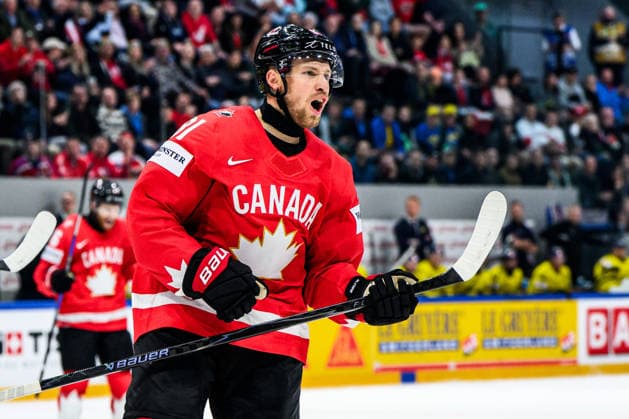 260515 Dylan Holloway of Canada celebrates 3 2 during the 2026 IIHF Ice Hockey World Championship match between Canada and Sweden on May 15, 2026 in Fribourg Photo Jesper Zerman BILDBYRAN kod JZ JZ0714 ishockey ice hockey ishockey vm 2026 vm 2026 iihf world championship kanada canada sverige sweden bbeng bbauto jubel  Copyright: JESPERxZERMAN BB260515JZ036