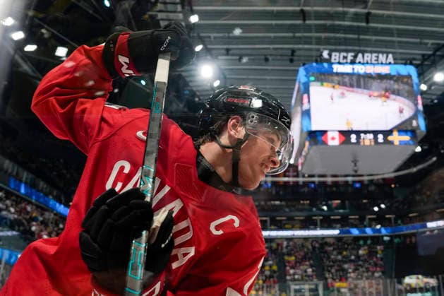 FRIBOURG, SWITZERLAND MAY 15 Macklin Celebrini of Canada in action during the 2026 IIHF Ice Hockey World Championship Switzerland game between Canada and Sweden at BCF Arena on May 15, 2026 in Fribourg, Fribourg Fribourg BCF Arena Fribourg Switzerland Copyright: xJustPictures.ch JarixPestelaccix jp-en-EuSpIm-JP6_JAR_Canada_Sweden_15May2026_00157