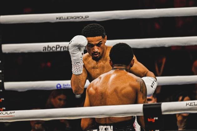 Shae Green and Oluwole Ciosek deliver an intense heavyweight fight at the Ringside boxing event on 15 05 2026 in the SAP Arena Mannheim The two boxers exchange powerful punches in the ring, while Green pushes forward offensively Ringside, 15 05 2026, Mannheim, SAP Arena Copyright: xspeedshotx
