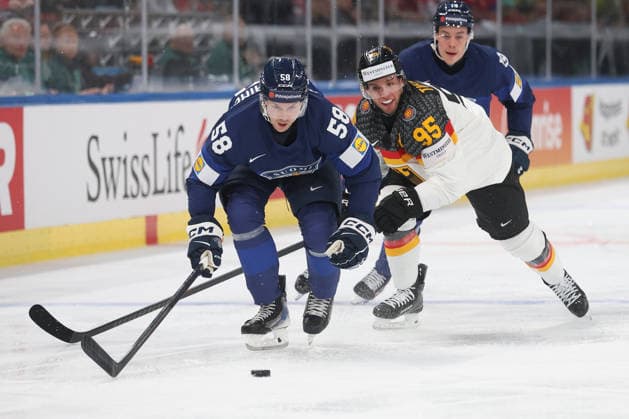 World Championship 2026 GER FIN Urho Vaakanainen vs Frederik Tiffels 15 05 2026 Swiss Life Arena Zuerich , SWITZERLAND, Men IIHF World Championship Zurich 2026 Group A Germany Finland Urho Vaakanainen li,FIN vs Frederik Tiffels GER